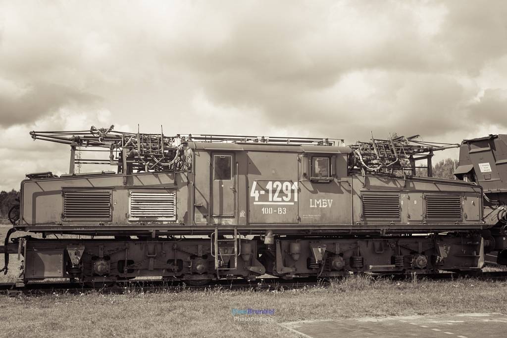F60